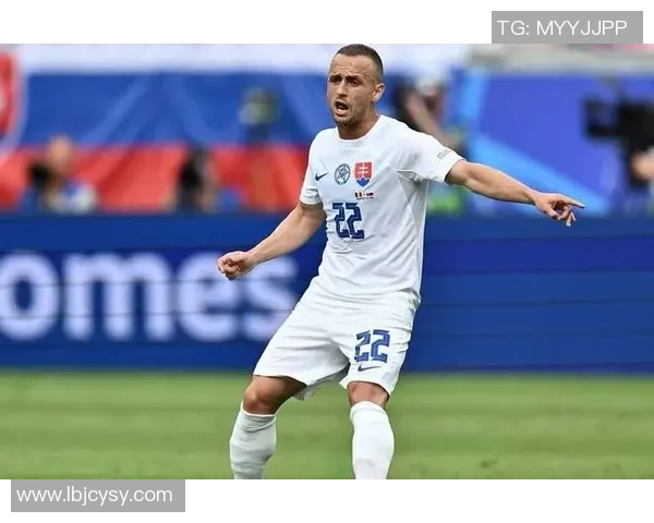 帕夫洛维奇谈坚持自身打法 卡尔是非常出色的球员